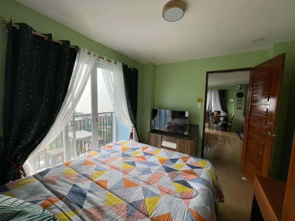 Mountain And Sunsetview Baguio Residences Багио Номер фото