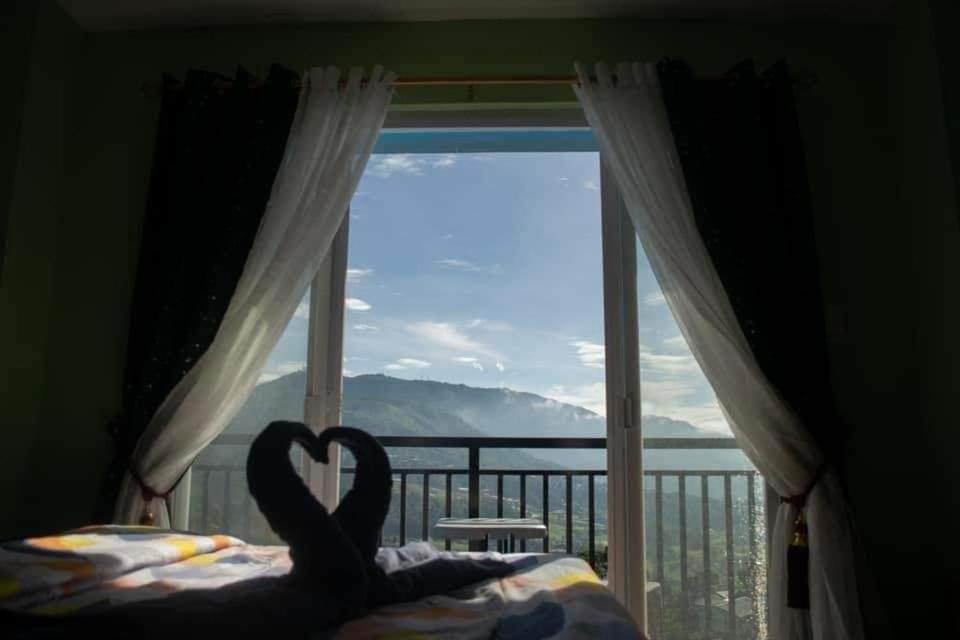 Mountain And Sunsetview Baguio Residences Багио Номер фото