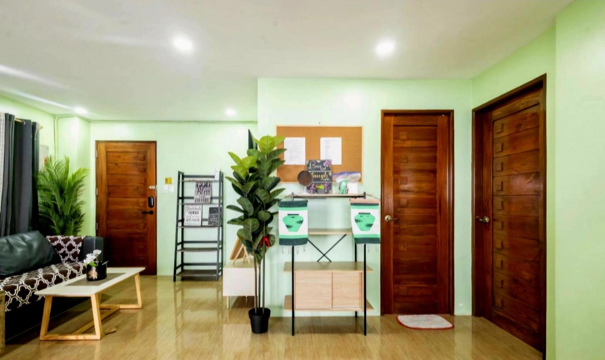 Mountain And Sunsetview Baguio Residences Багио Номер фото